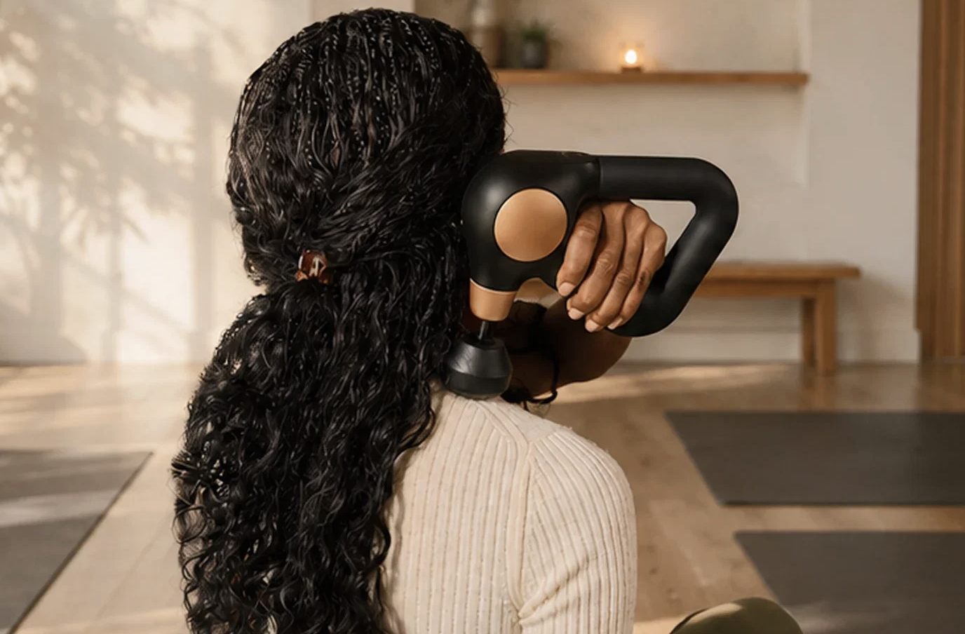 Theragun Sense Brings AI Coaching to Everyday Massage